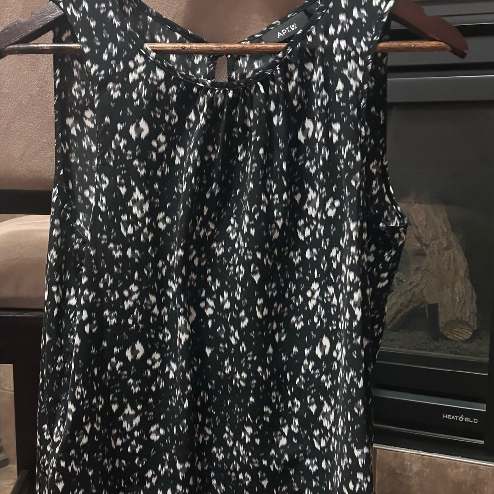 Apt. 9 Women's Black and White Patterned Sleeveless Layering Shell Blouse Medium